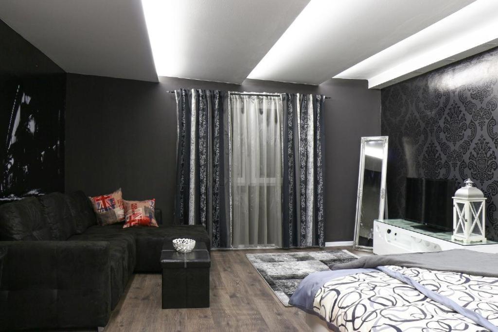 Old Corner Apartments Sarajevo Bagian luar foto